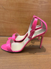 Load image into Gallery viewer, Manolo Blahnik Patent Leather Sandals Size 9.5

