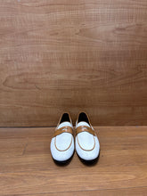 Load image into Gallery viewer, BOUGEOTTE 7.5 Linen Loafers
