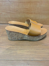 Load image into Gallery viewer, K.Jacques Wedge size 9
