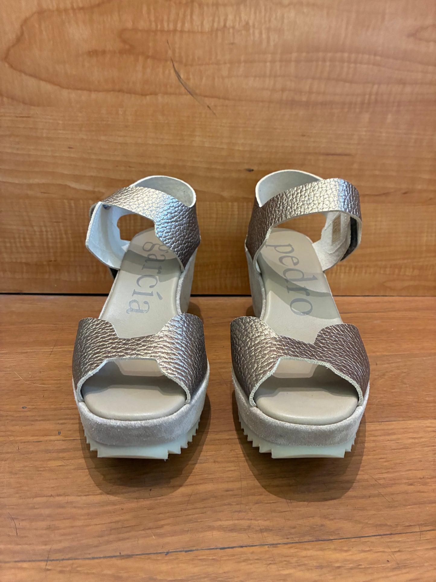 Pedro Garcia Metallic Fama Sandals