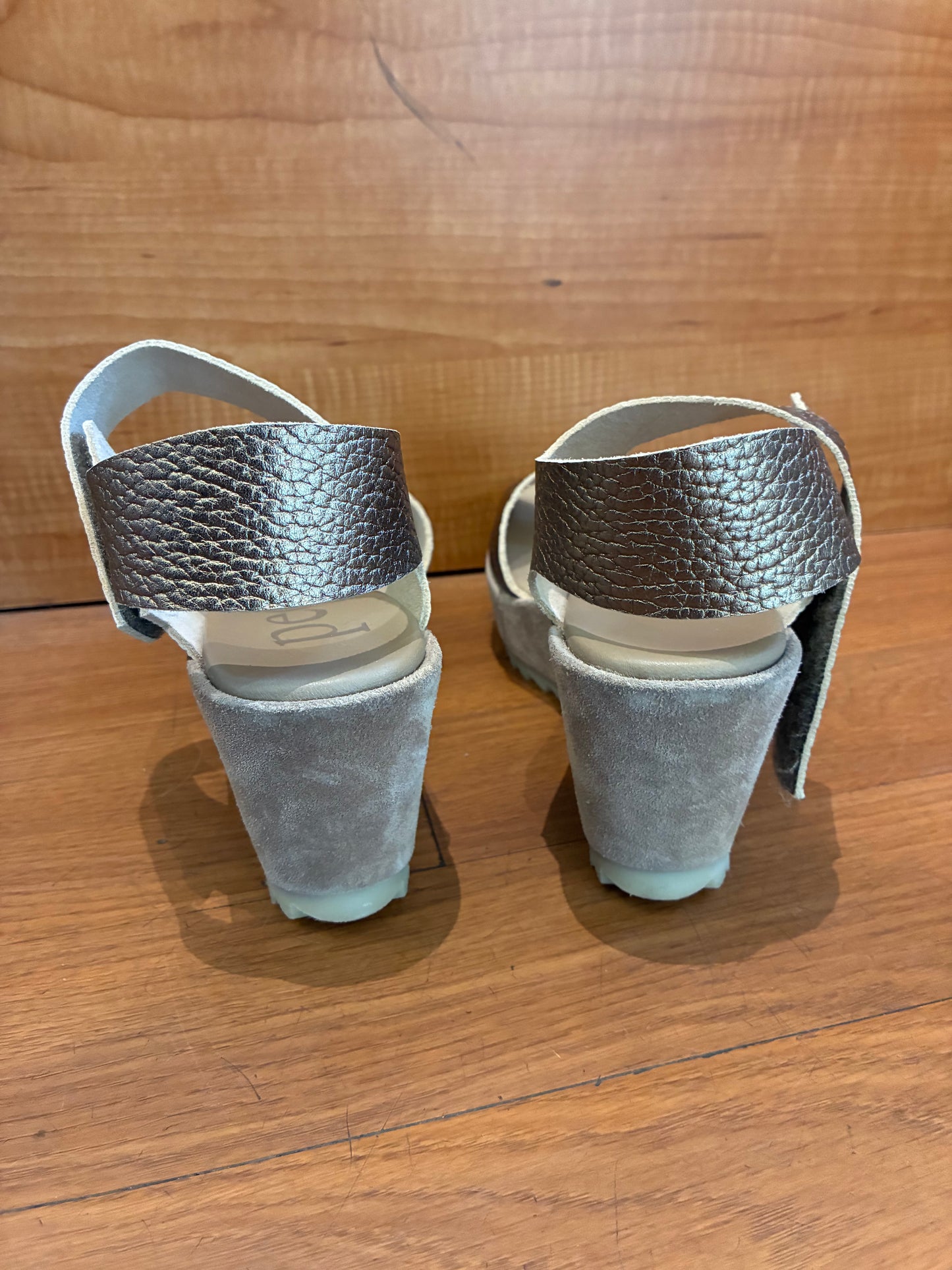 Pedro Garcia Metallic Fama Sandals