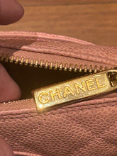 Load image into Gallery viewer, CHANEL 
Caviar Timeless Cc Shoulder Bag
