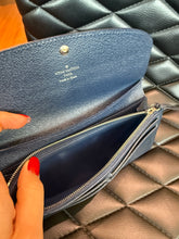 Load image into Gallery viewer, Louis Vuitton Epi Wallet
