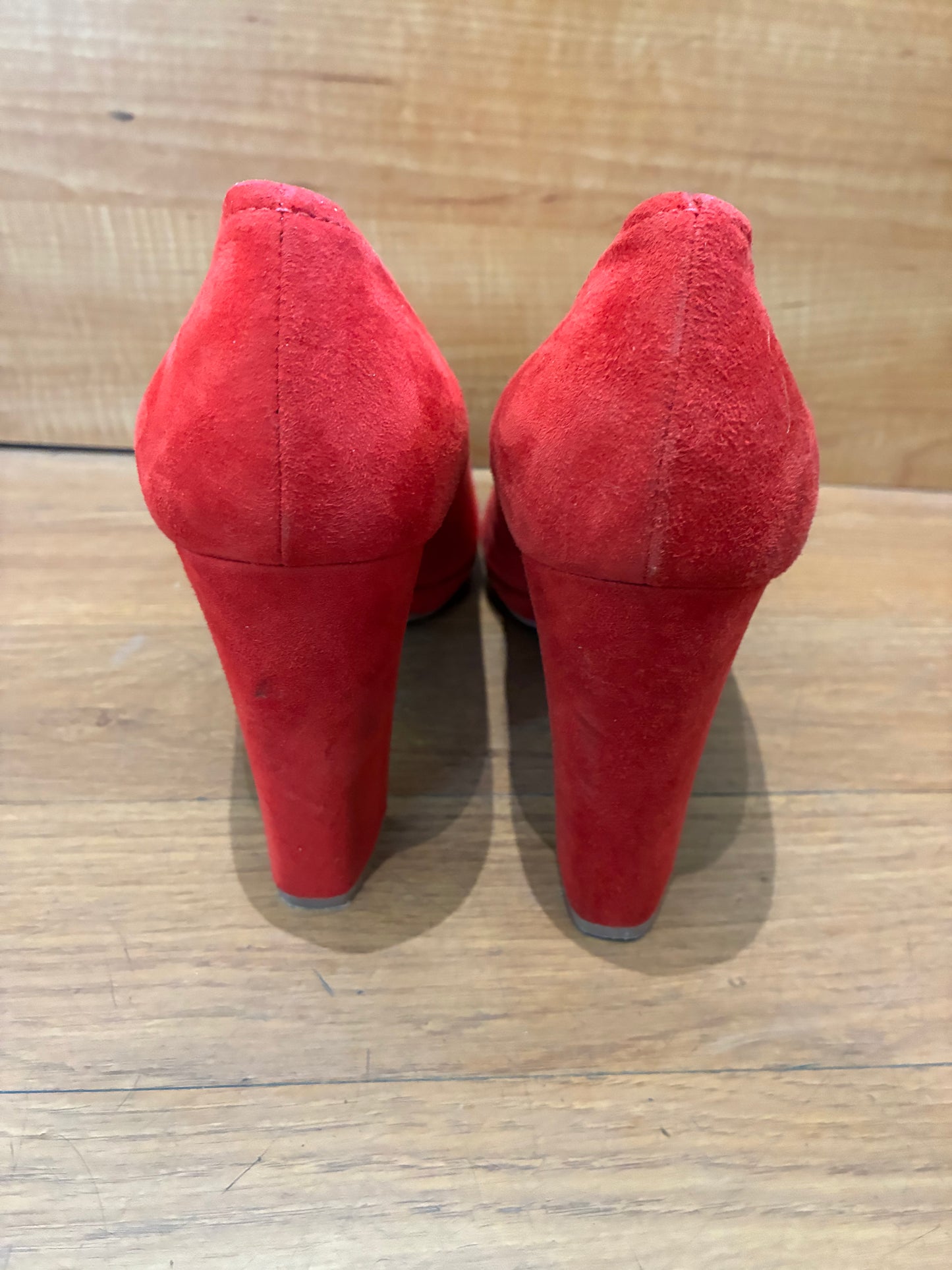 Prada Pumps