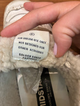 Load image into Gallery viewer, Golden Goose Star Shearling Lined Mid Top Sneakers Size 7
