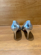 Load image into Gallery viewer, Christian Louboutin Heels
