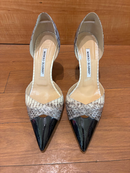 Manolo Blahnik D’Orsay Pumps