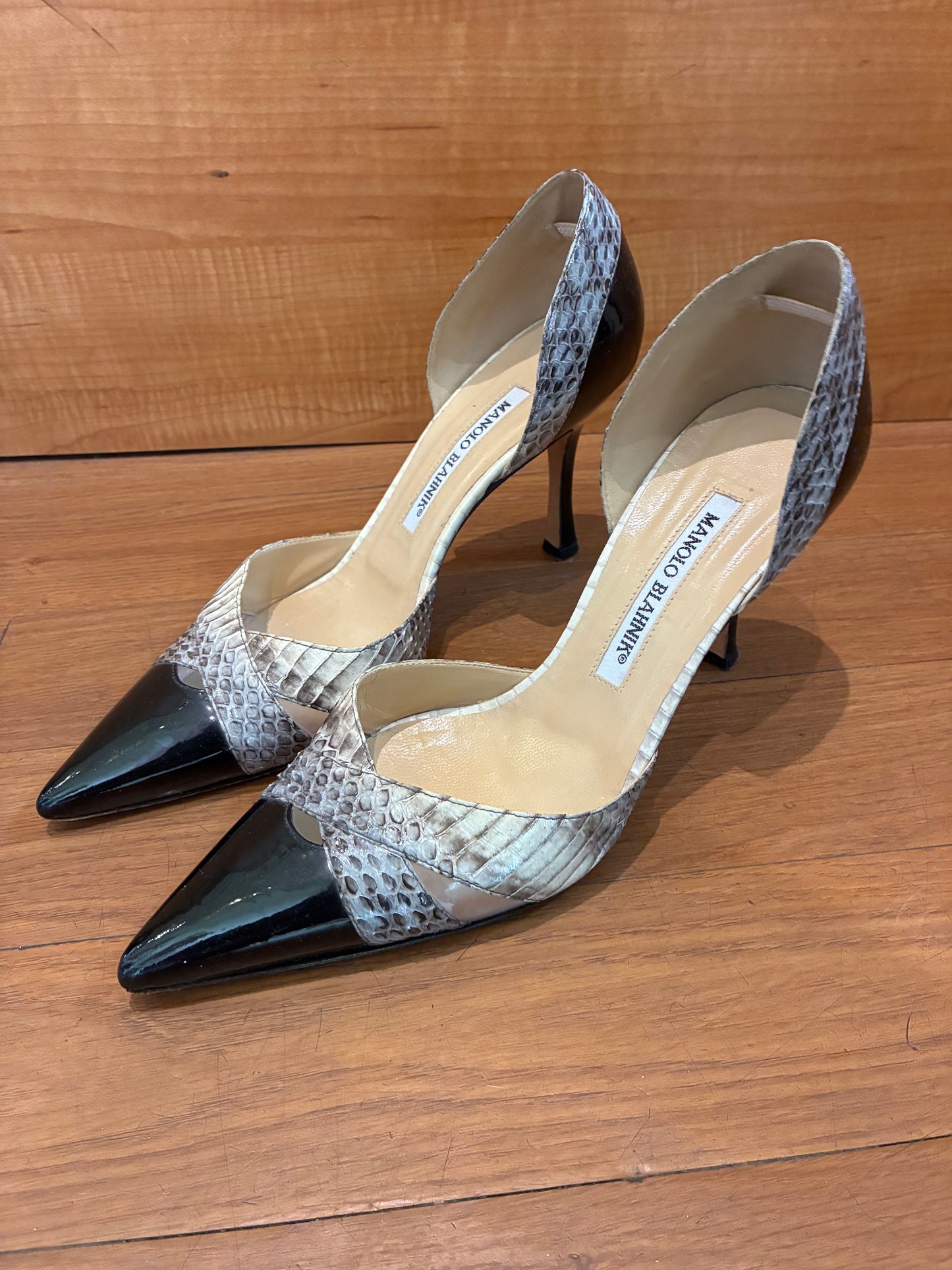 Manolo Blahnik D’Orsay Pumps