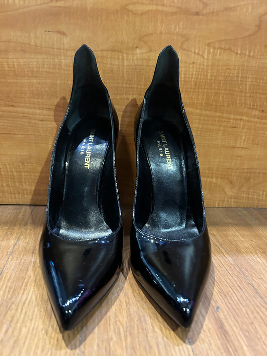 Saint Laurent Thorn black patent leather pointed-toe pumps