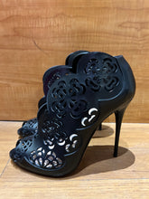 Load image into Gallery viewer, Alexander McQueen Floral Heels Size 9
