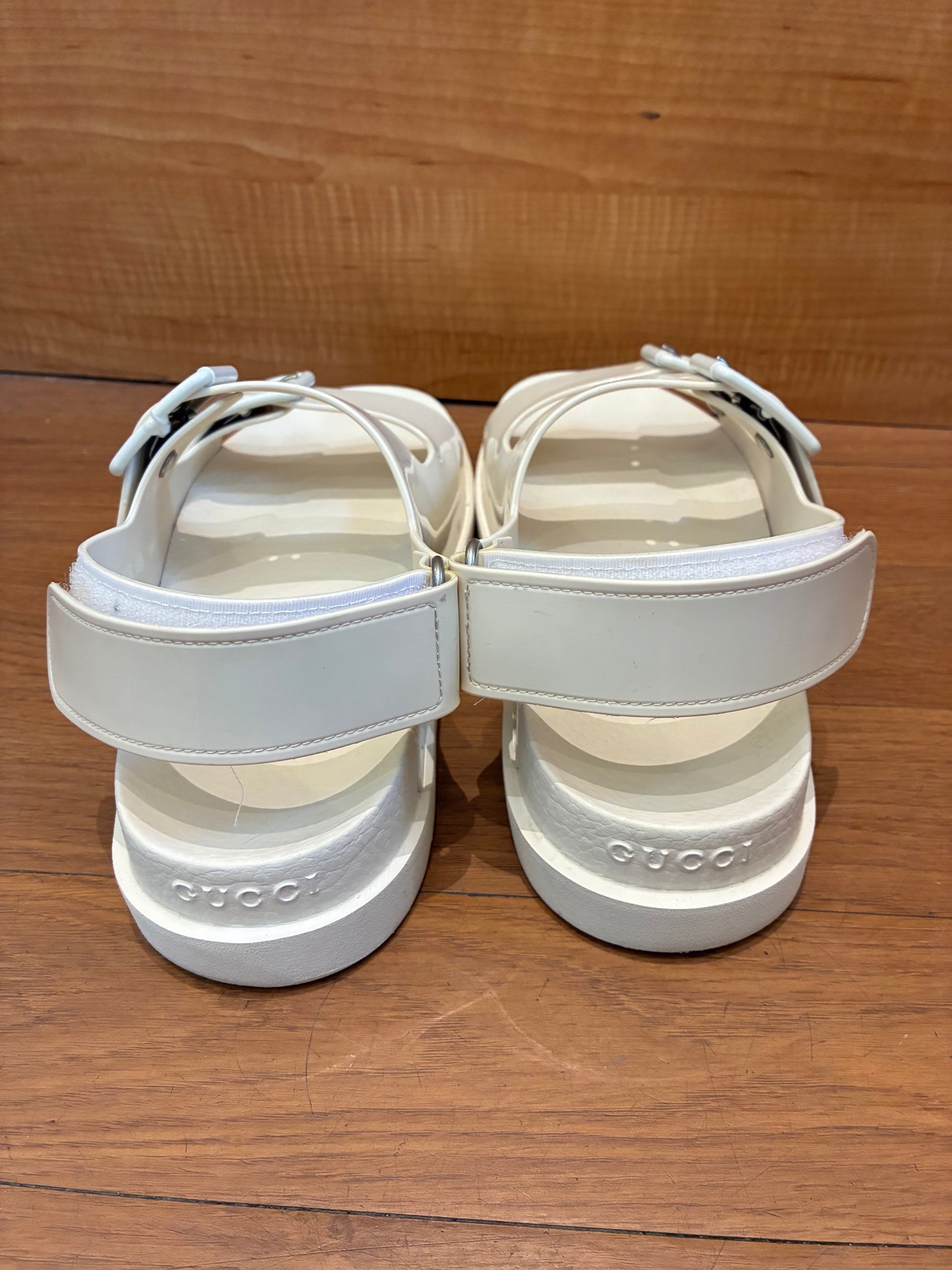 Gucci Isla Buckle Sandal