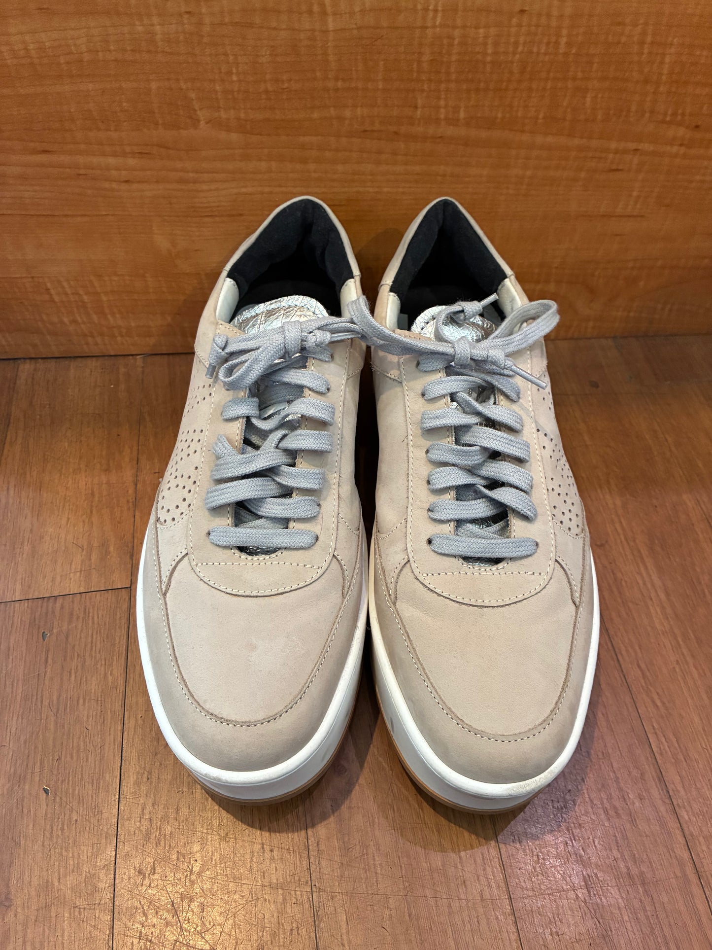 P448 Low Top Lace-Up Sneakers Perforated Beige/Grey White Platform