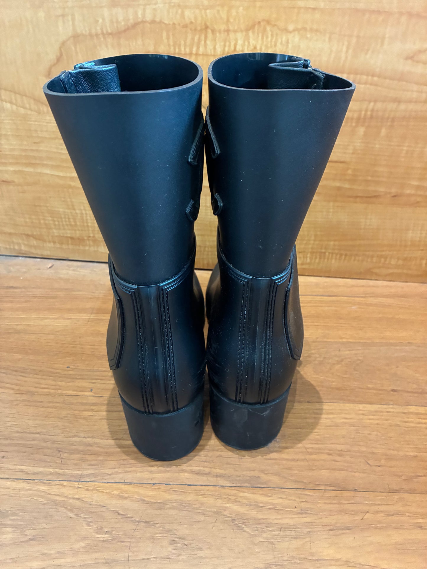Chanel 2018 interlocking CC Logo Rain Boots