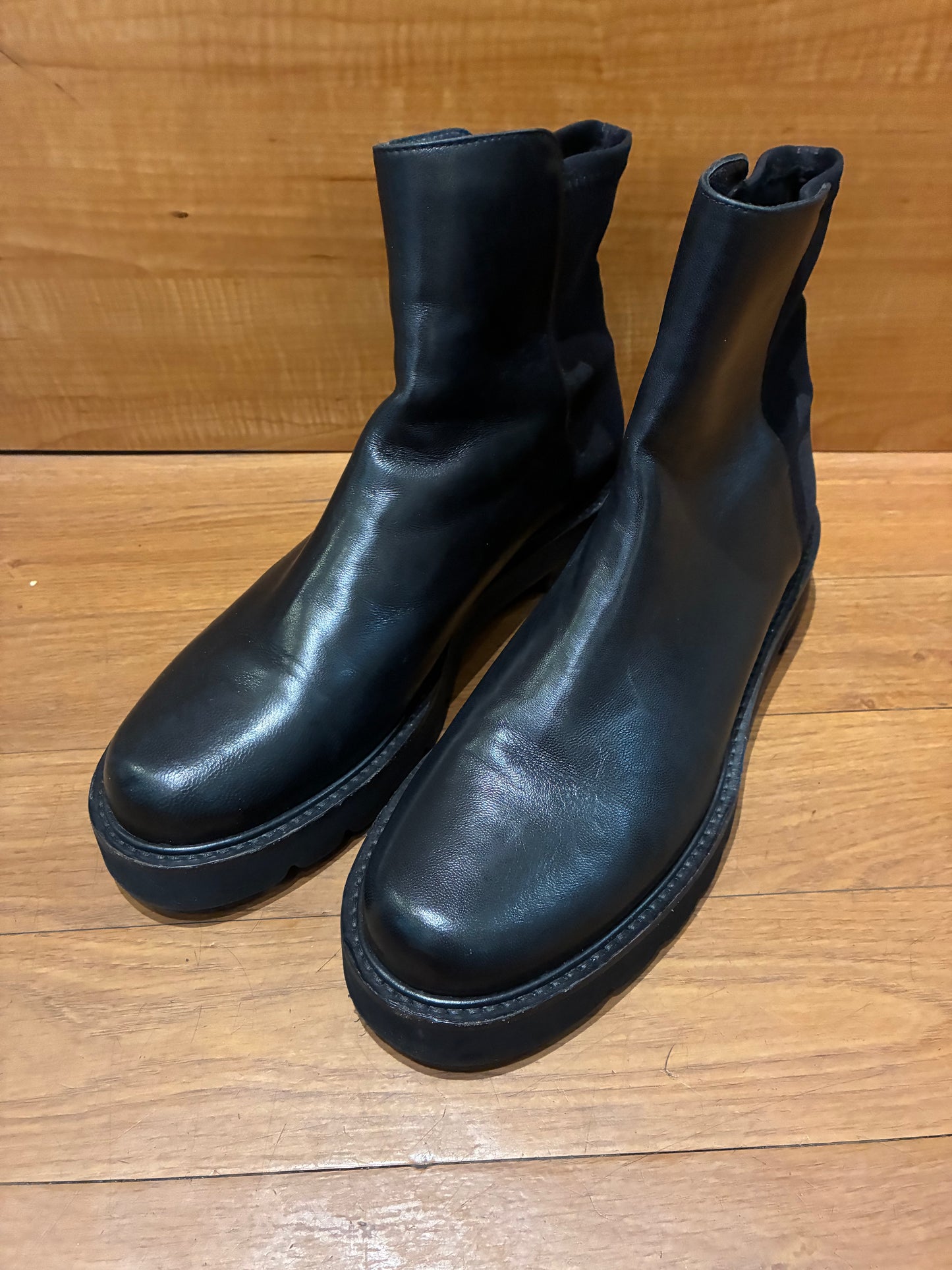 Stuart Weiztman Leather Ankle Boots