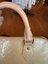 Load image into Gallery viewer, Louis Vuitton Dune Vernis Alma
