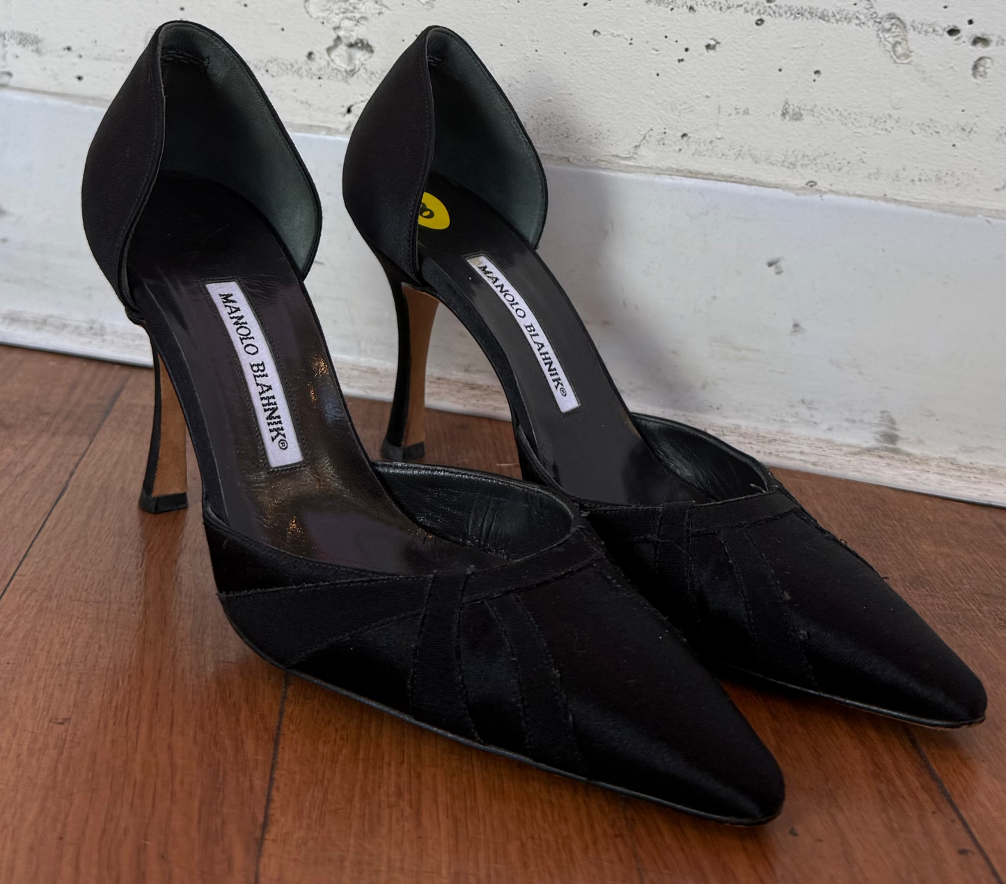 Manolo Blahnik Black Pumps