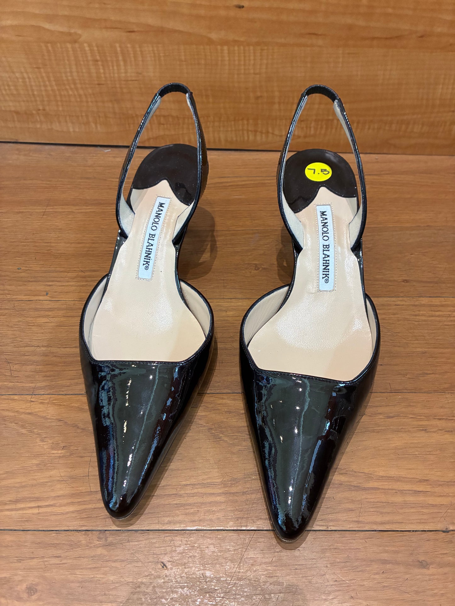 Manolo Blahnik Carolyne Pump