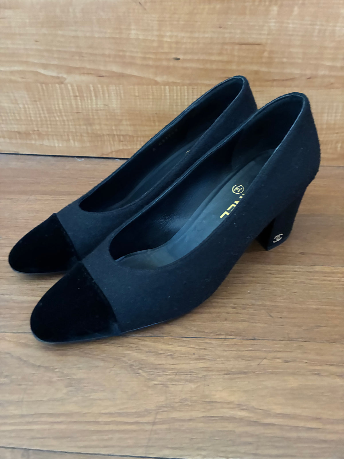 Chanel Pumps