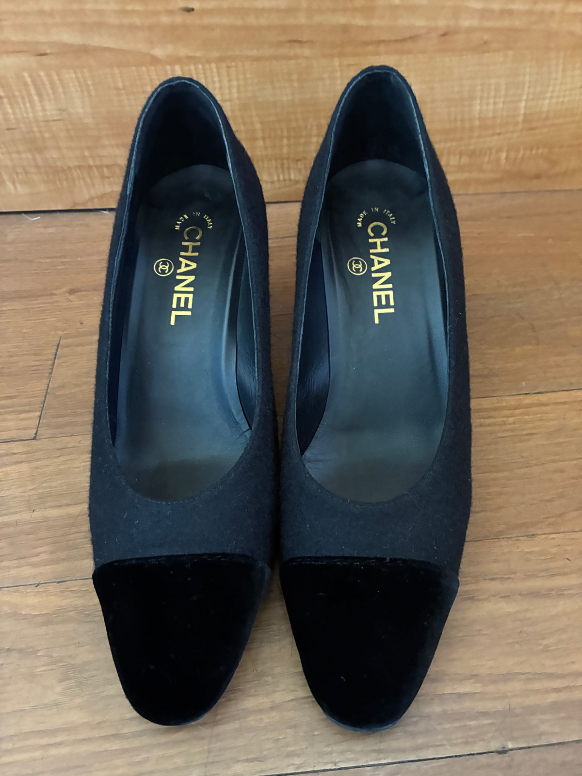 Chanel Pumps