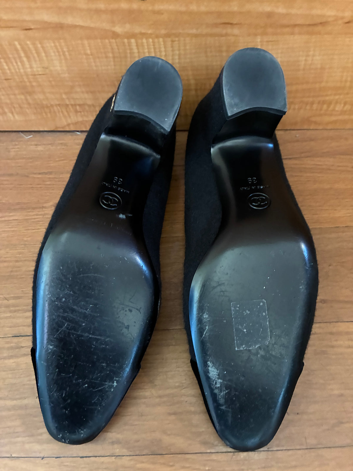 Chanel Pumps
