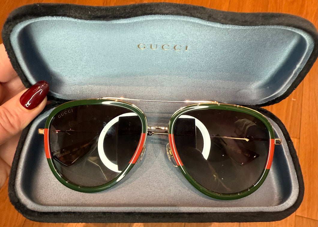Gucci Red & Green Pilot Sunglasses With Tortoise Accented Tips And Gold Hardware
