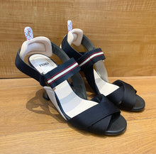 Load image into Gallery viewer, FENDI Heels Size 6.5
