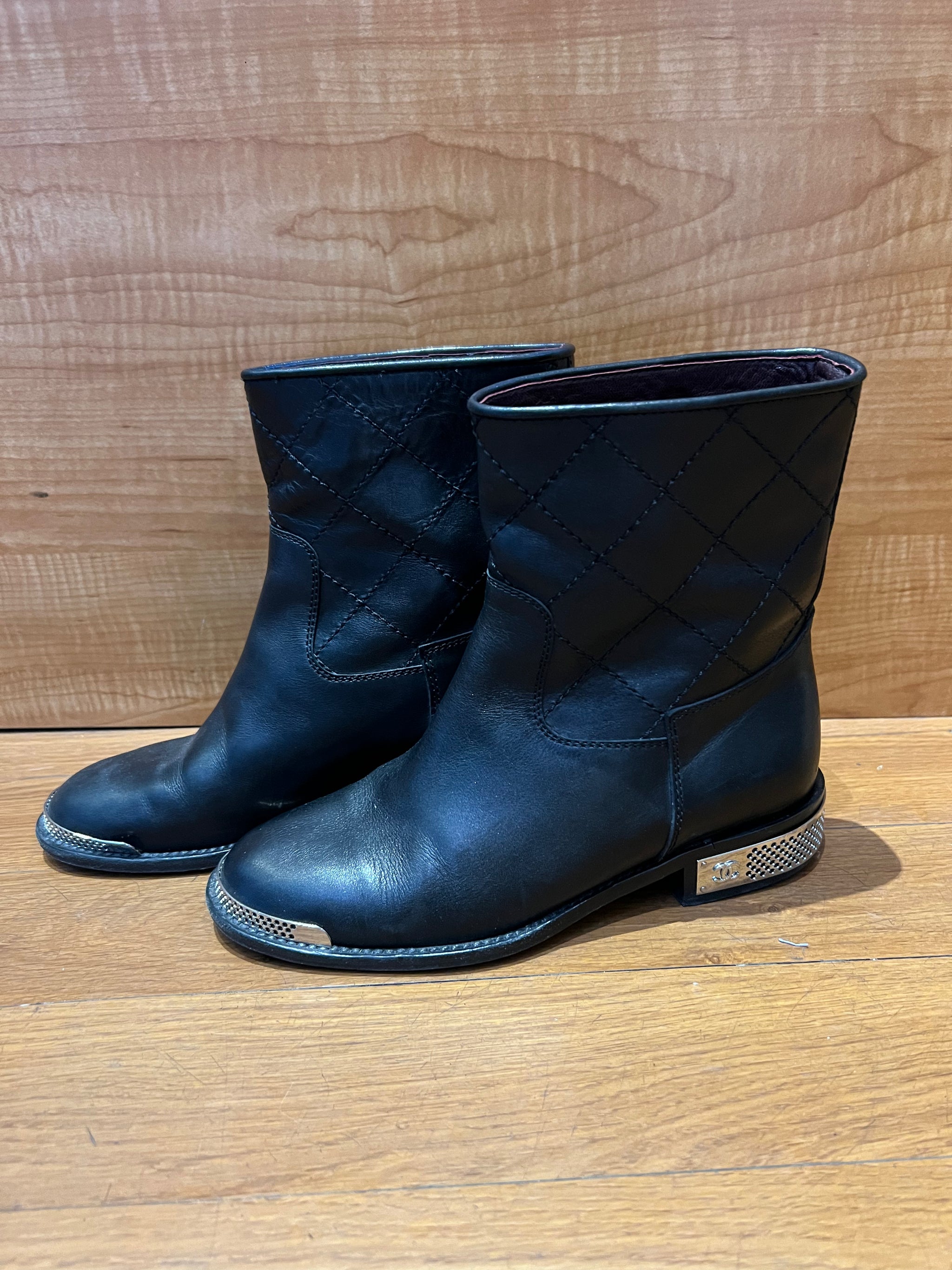 Chanel short boots online